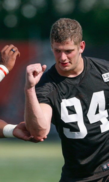 Scary sight: Browns' top pick Garrett hurts foot in practice